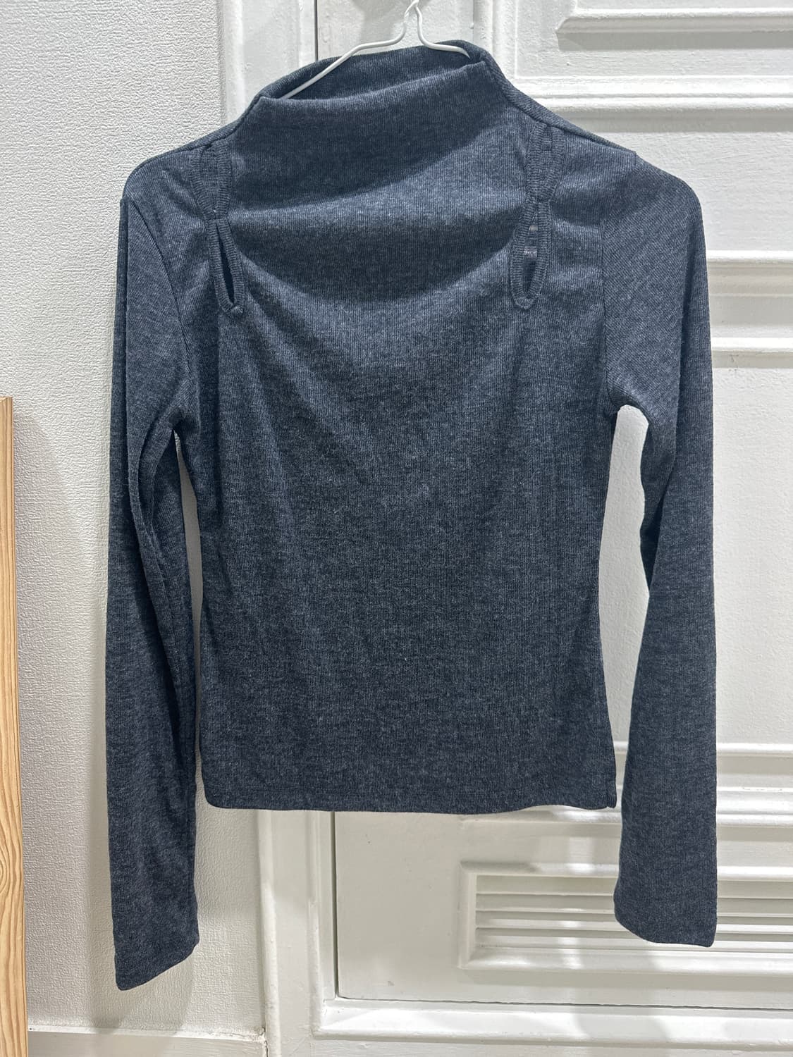 트임 있는 반목 긴팔 티셔츠  상품이미지2