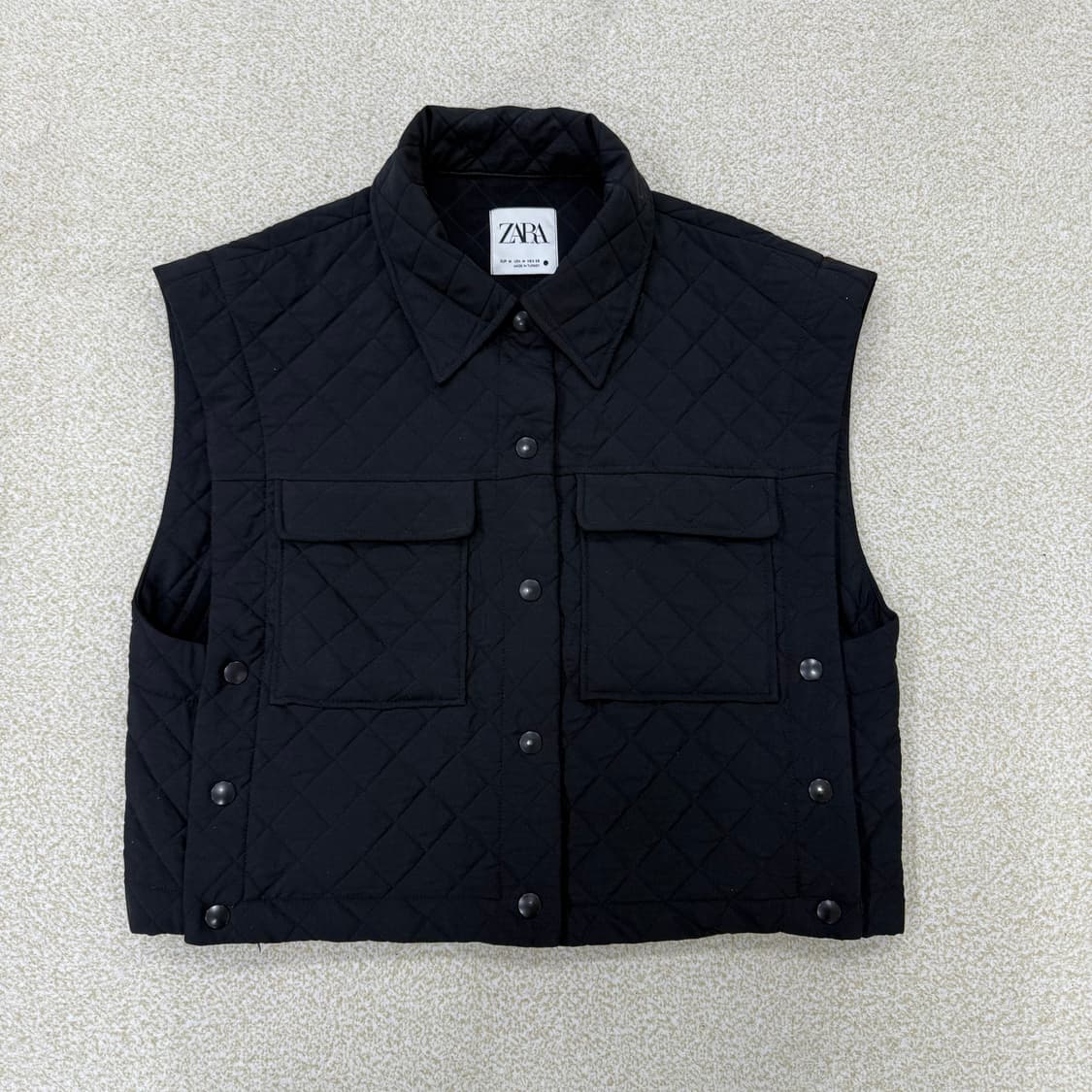 [M] 자라 여성 퀄팅 버튼 패딩조끼 1226T1 상품이미지1