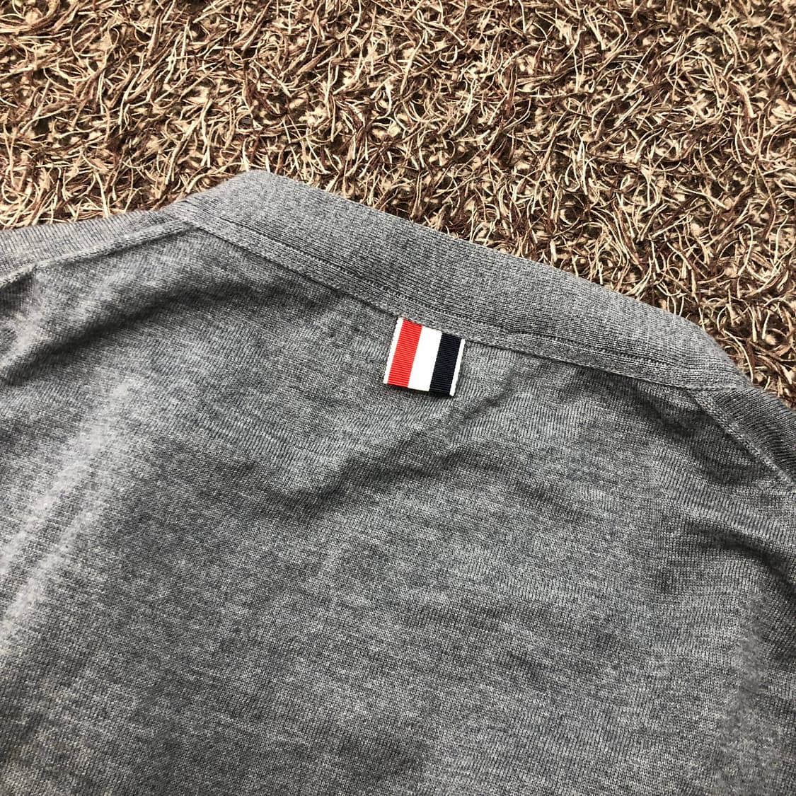 톰브라운 클래식 메리노 울 사선 가디건  상품이미지9