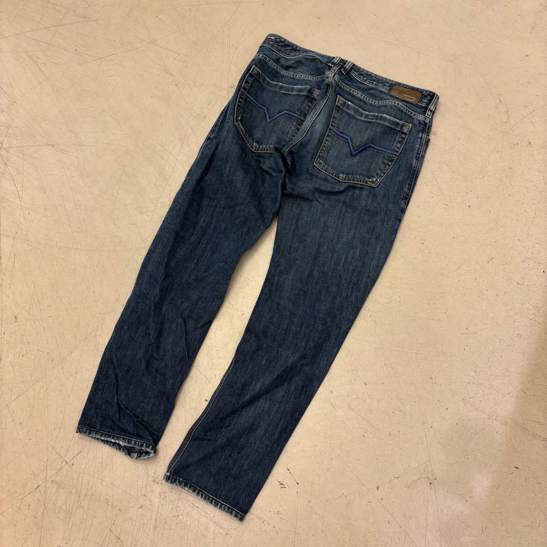 디젤 데미지 워싱 데님 팬츠 상품이미지3