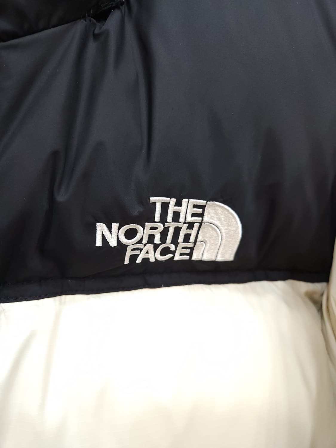 노스페이스 700 눕시 구스 패딩점퍼

 상품이미지2