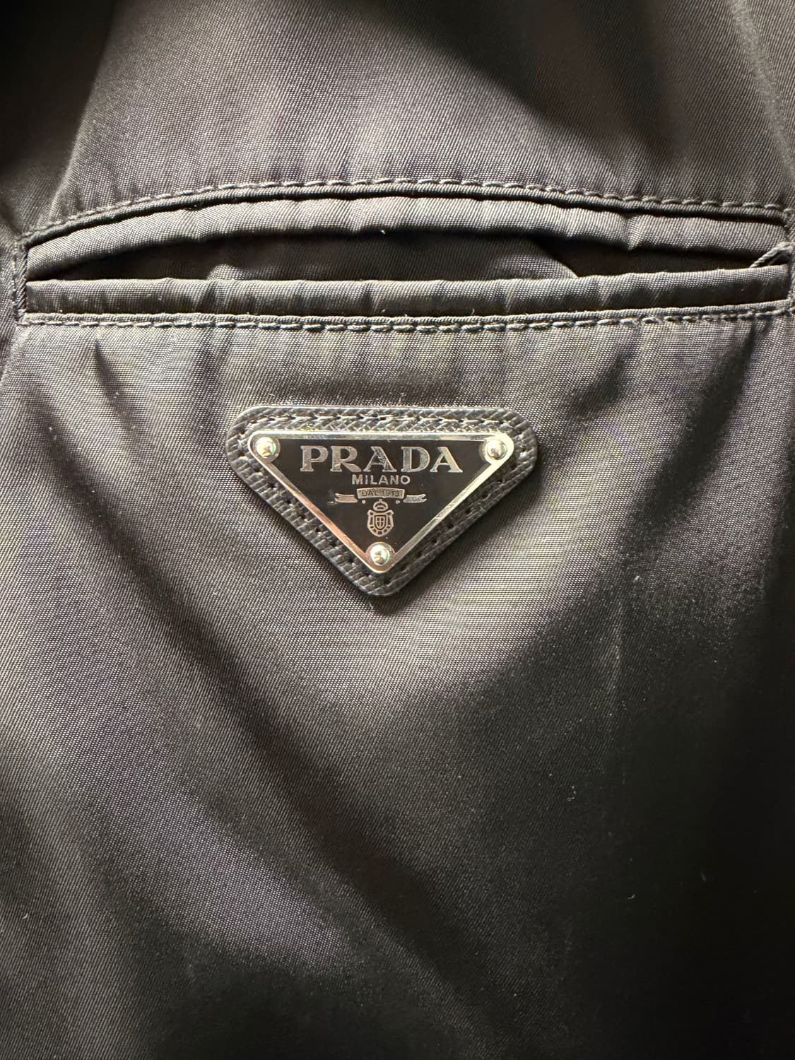 프라다 리나일론 블루종 자켓 판매합니다 상품이미지6