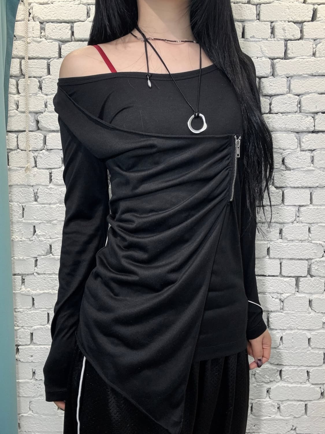 Asymmetric Zip Shirring Long Sleeve Top 상품이미지3