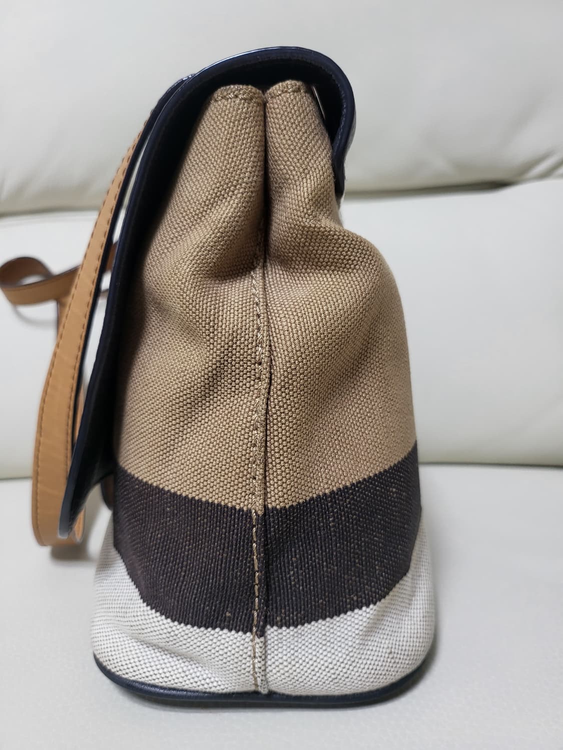 버버리 크로스백  상품이미지4