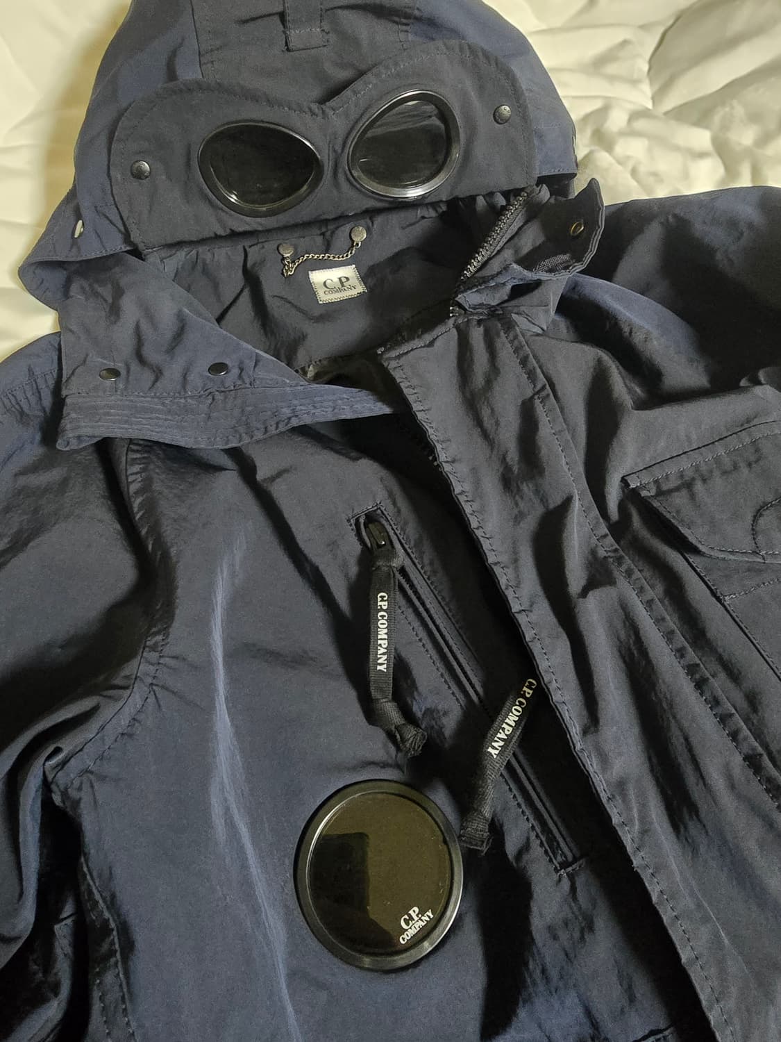 [국내정품] C.P.컴퍼니 방수방풍 고글렌즈 자켓 ( 100사이즈) 상품이미지4