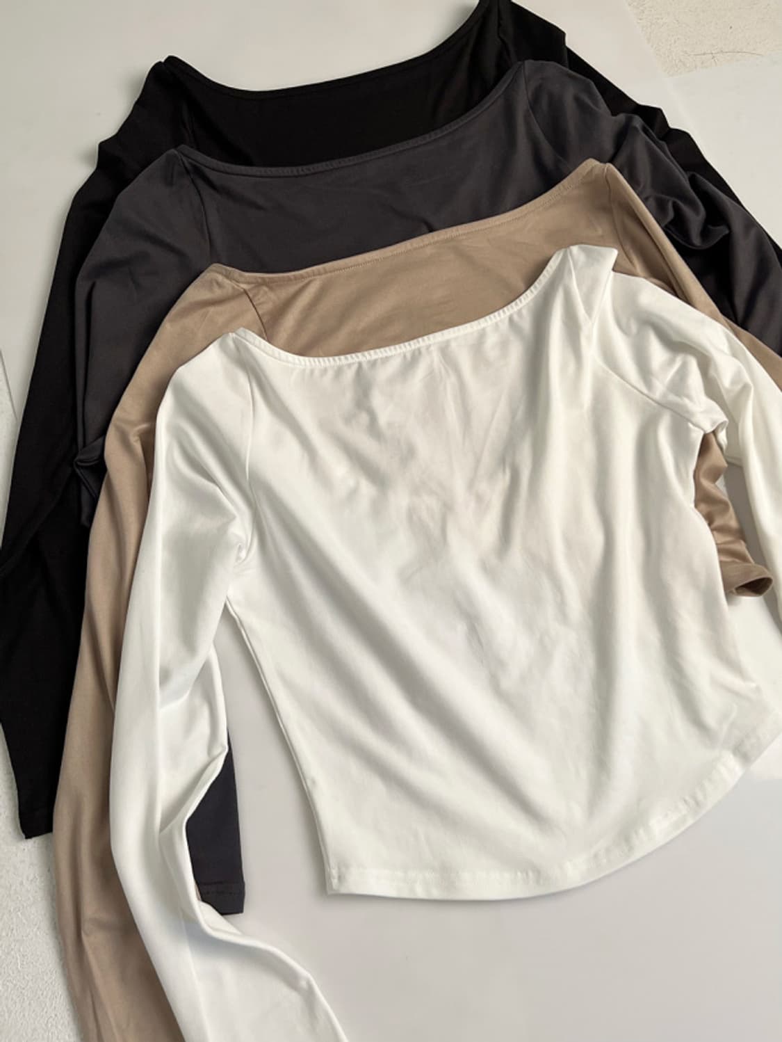 tanger hug round neck top 상품이미지6