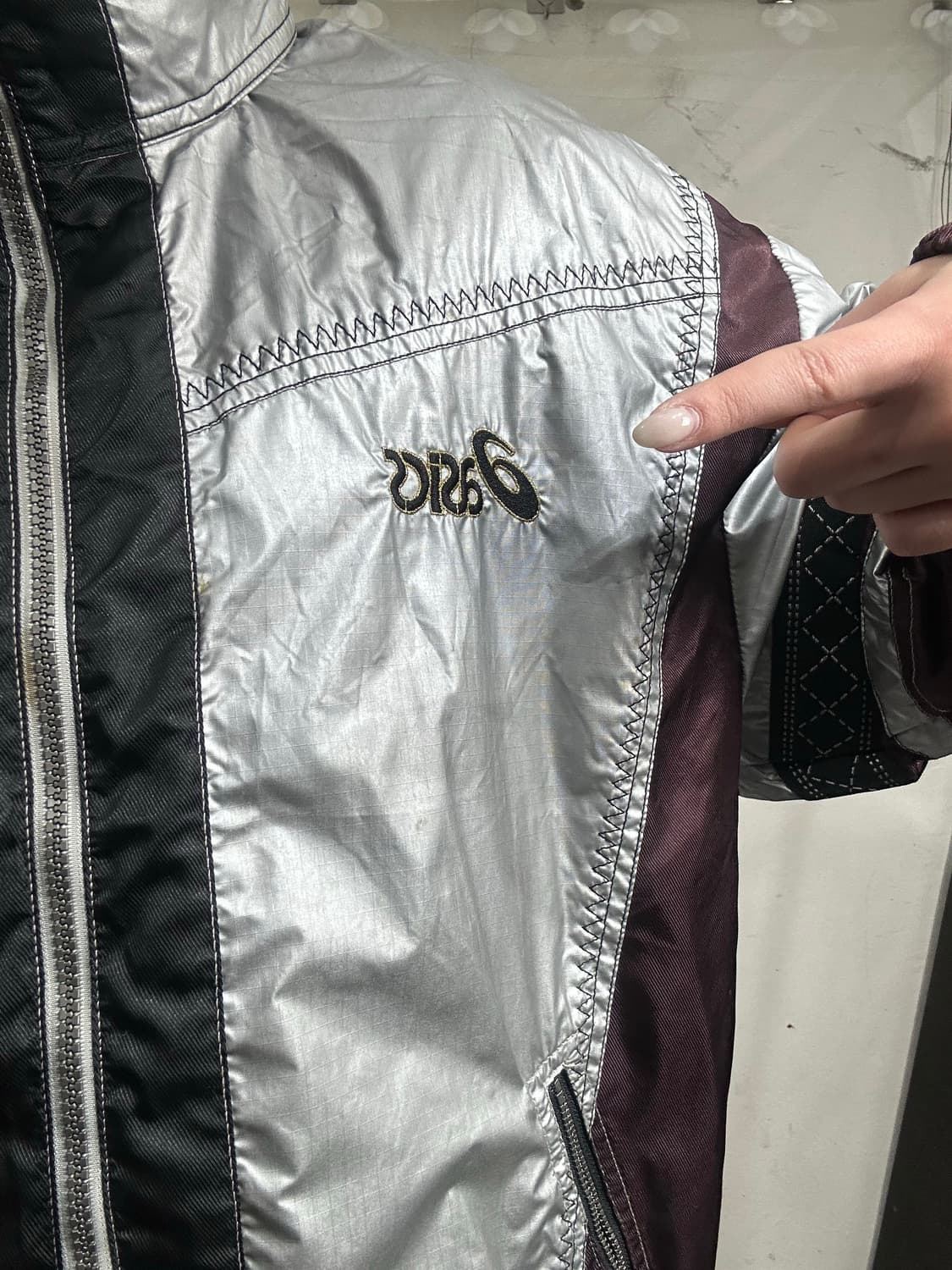 90s 아식스 메탈 유광 y2k 오버핏 바람막이 트랙 자켓 M 상품이미지4