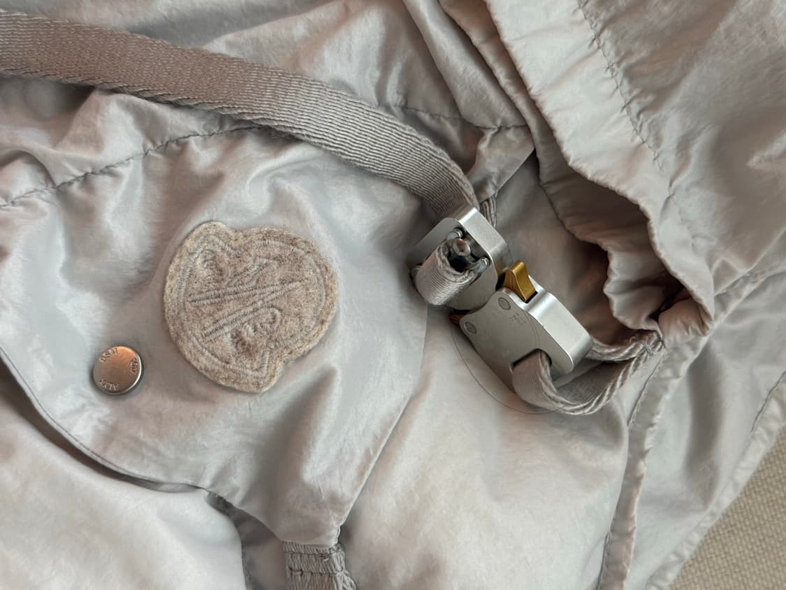 몽클레어 알릭스 1017 9SM 나일론 길렛 다운 상품이미지4