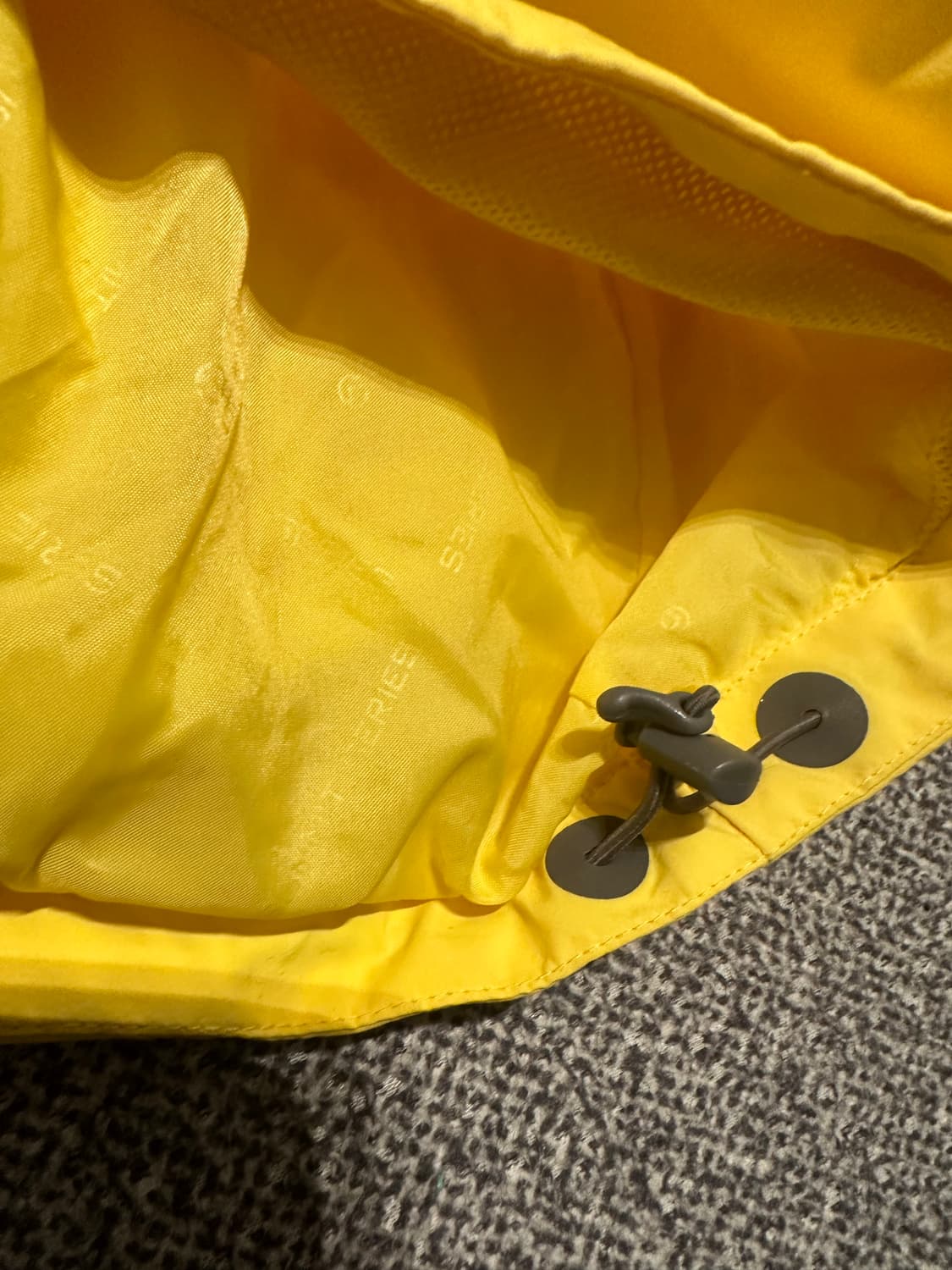 노스페이스 여성 고어텍스 써밋 바람막이 옐로우 95 상품이미지7