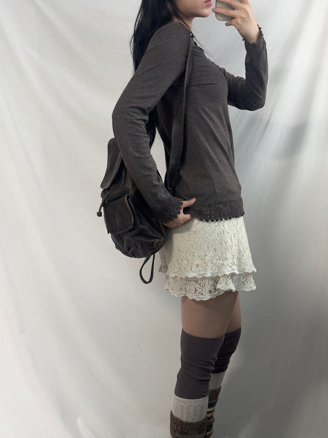 레이스 모티프 디테일 버튼 폴라 넥 티 상품이미지7