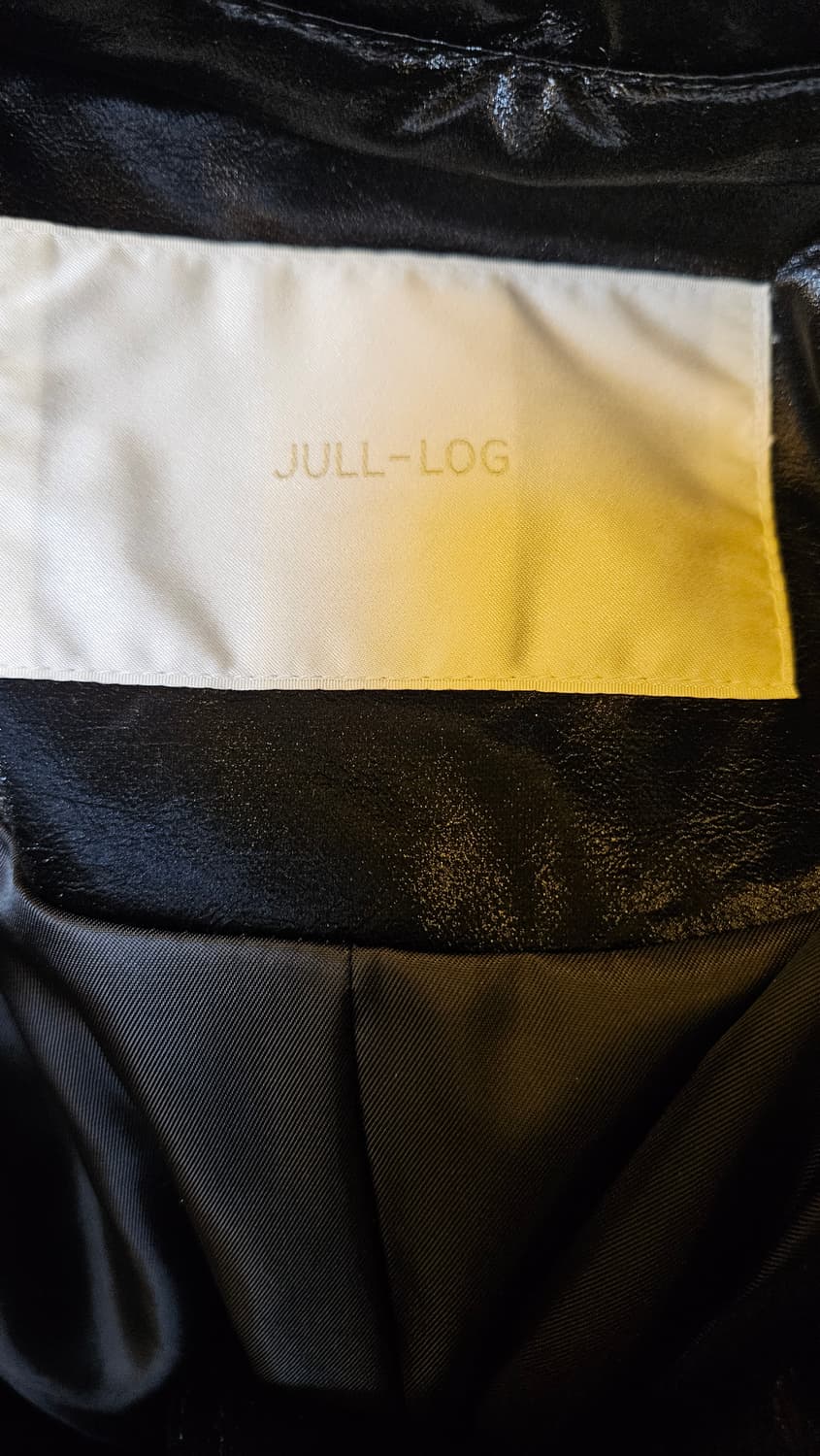 JULL-LOG 유광블랙 트렌치 코트(새상품) 상품이미지3