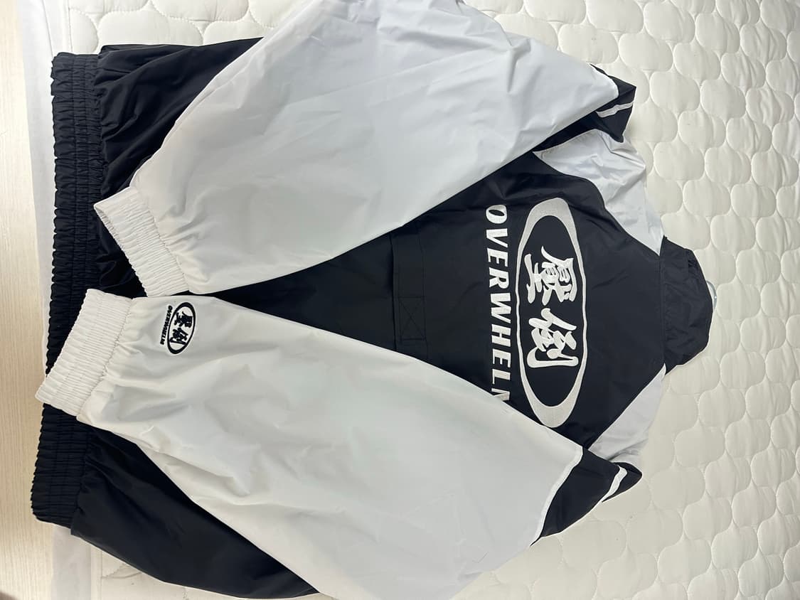 압도 overwhelm 윈드브레이커 바람막이 M사이즈 판매 상품이미지2