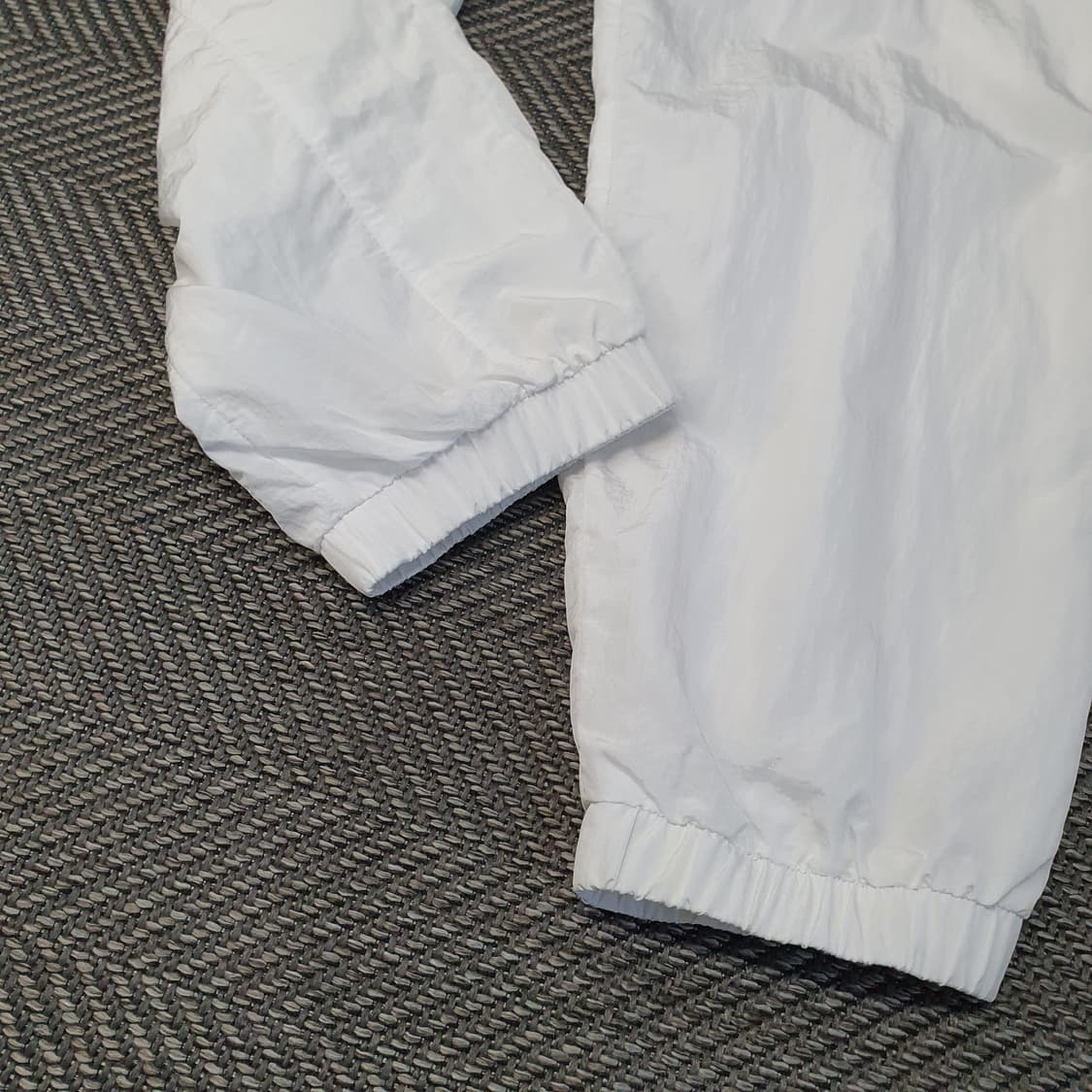 미착용 디아도라 우븐 바람막이 밴딩 조거팬츠 남자34~35 상품이미지4