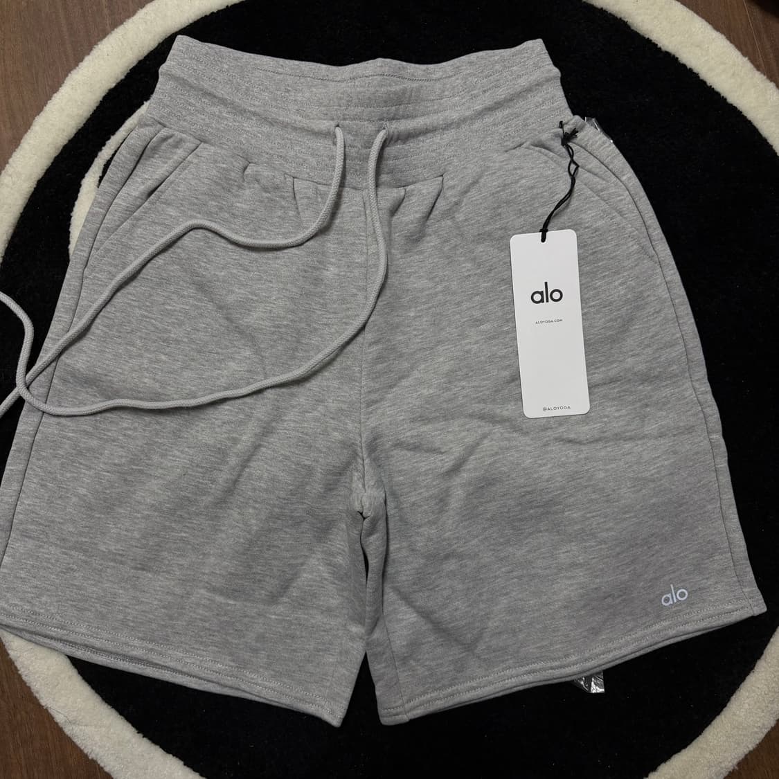 (S) 알로 Alo 하이웨스트 이지 스웻 쇼츠 반바지 그레이 상품이미지6