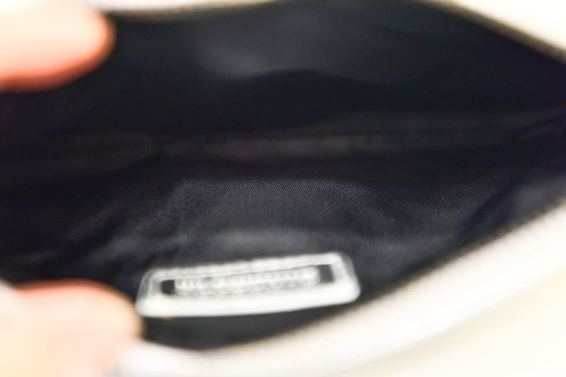 버버리 실버 체크 파우치 (정품) 상품이미지8