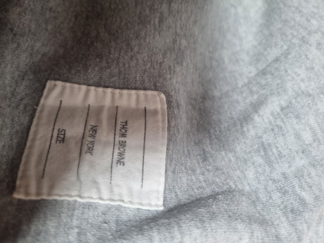 특가급처)톰브라운 맨투맨.  M/L 상품이미지4