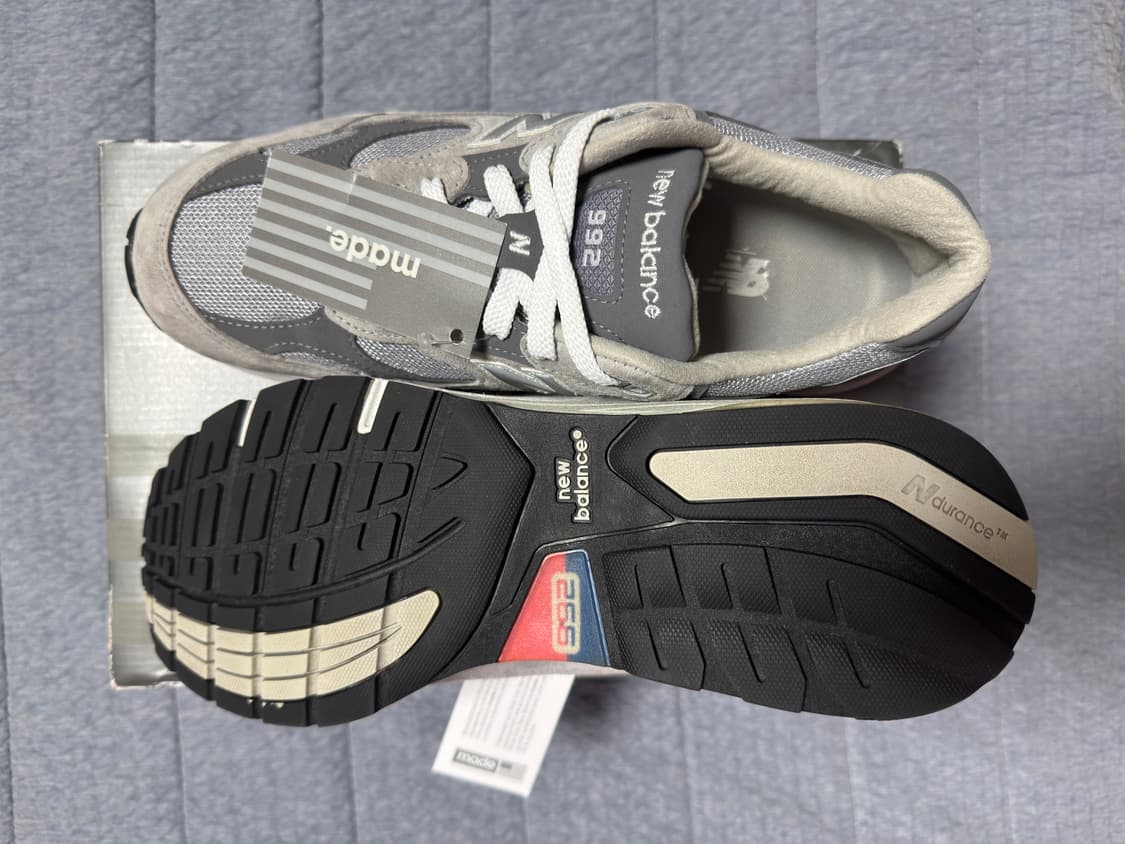 뉴발란스 M992GR 285 상품이미지3