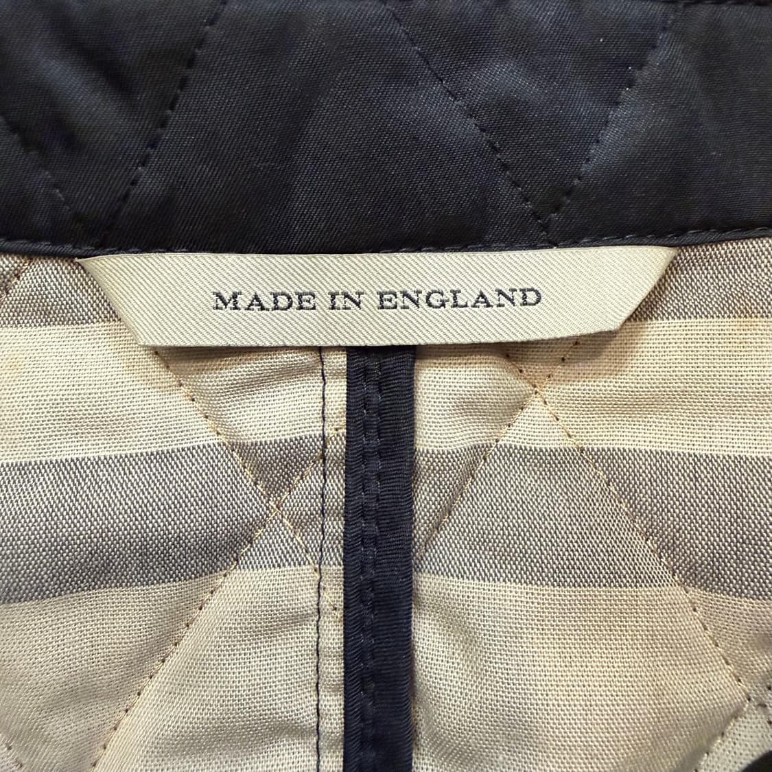 버버리 (W) 다이아 몬드 퀄팅 자켓 상품이미지3