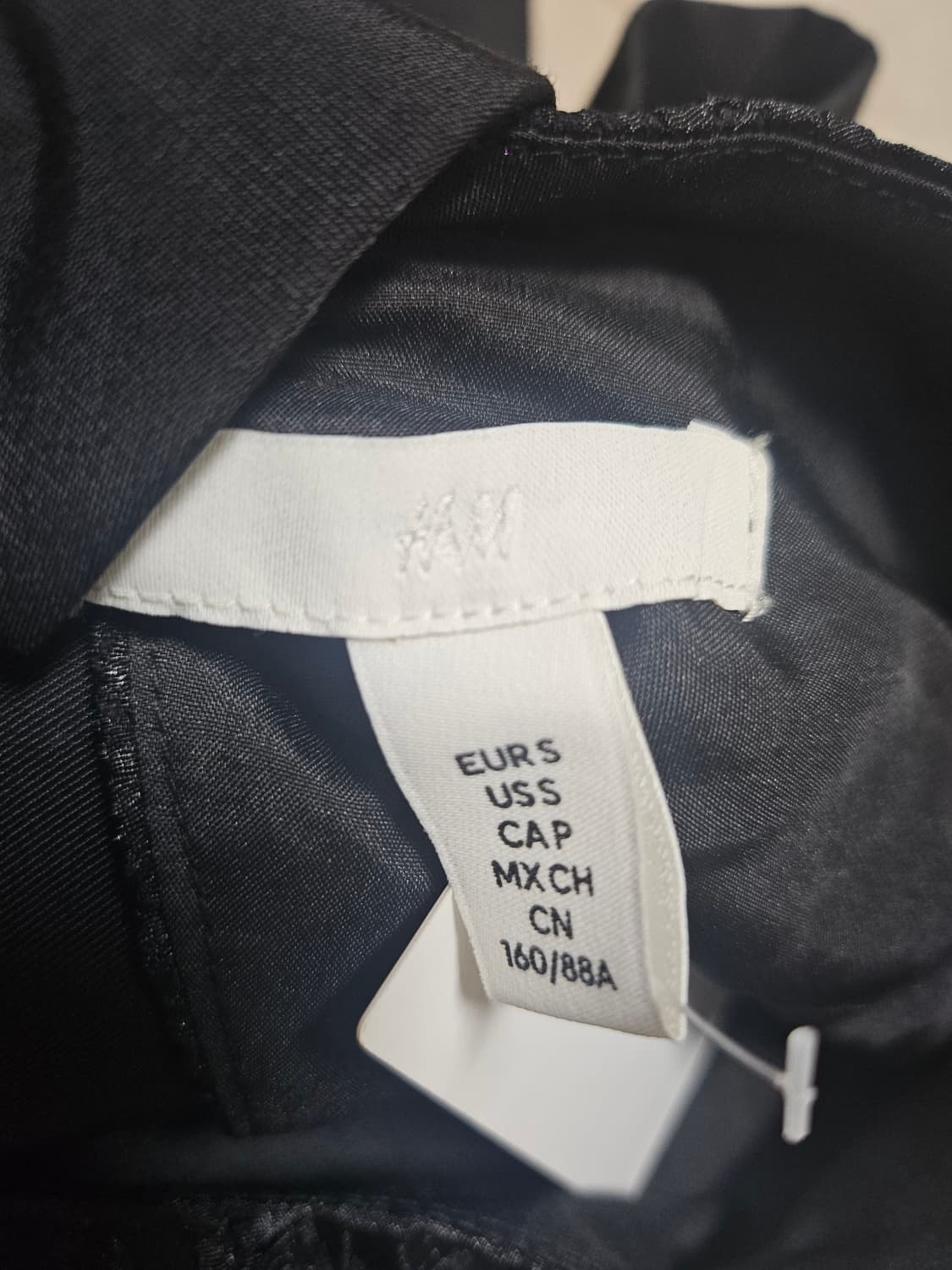 H&M 블랙 원피스 상품이미지5