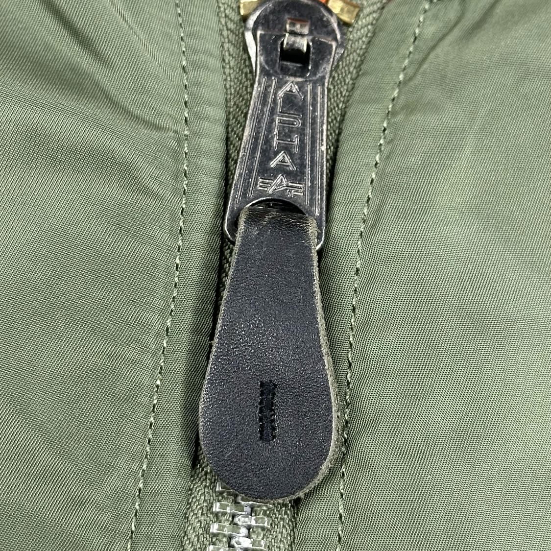 알파인더스트리 리버시블 ma-1 항공점퍼 카키 XS 상품이미지4