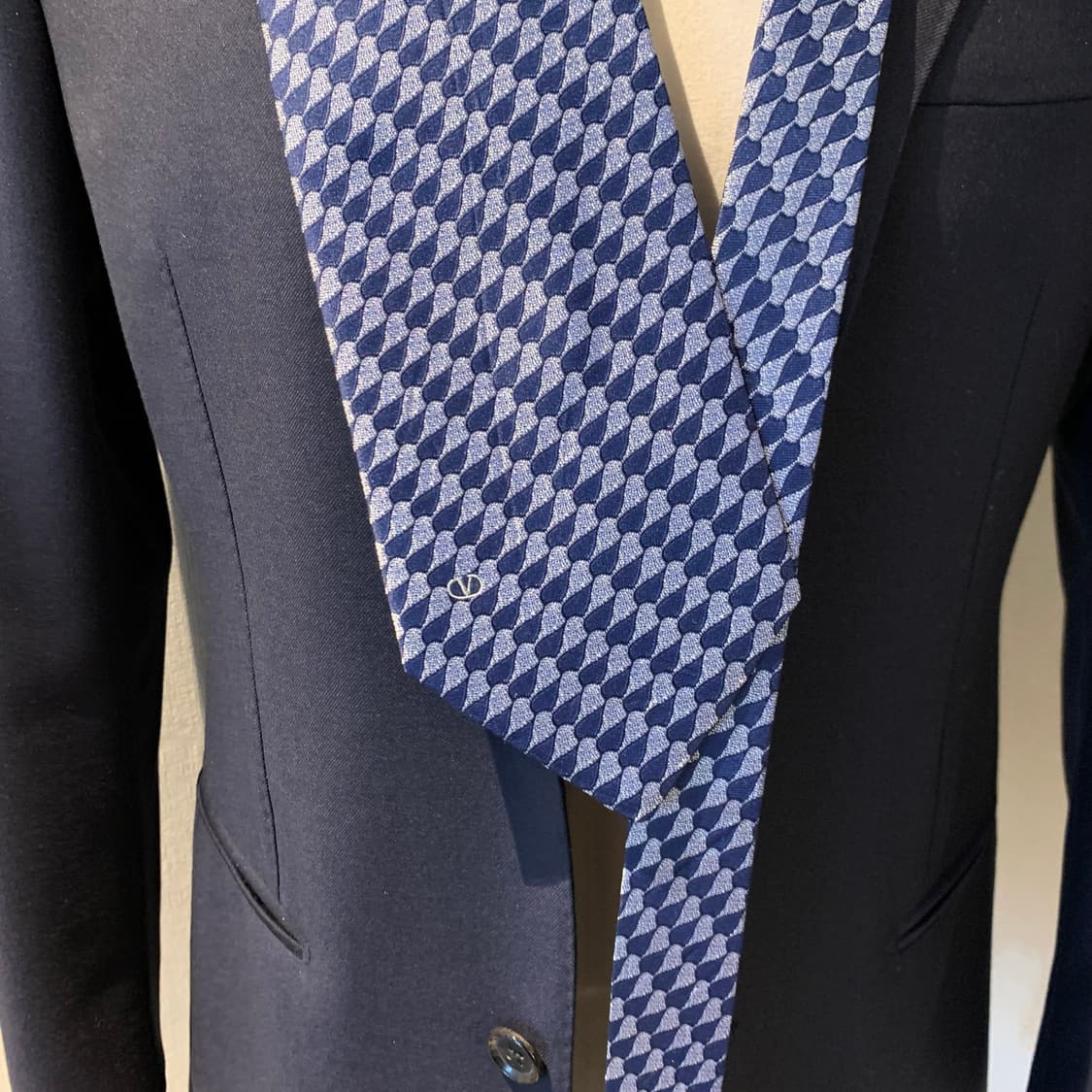 발렌티노(VALENTINO) 명품 이태리 100실크넥타이 A+등급 상품이미지2