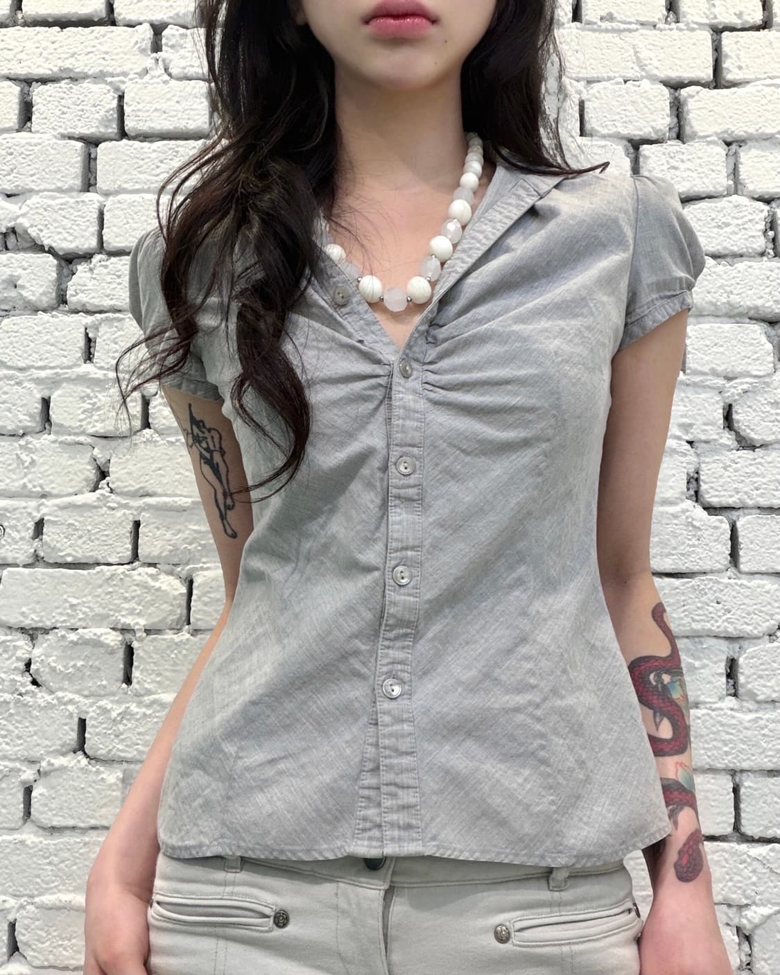 Shirred Puff Sleeve Fitted Blouse 상품이미지1