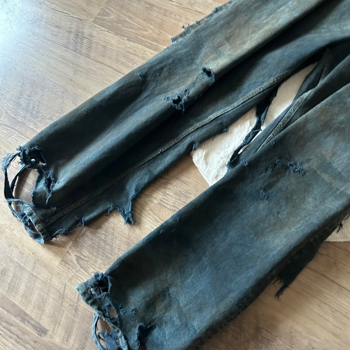 발렌시아가 슈퍼 디스트로이드 데님팬츠 상품이미지3