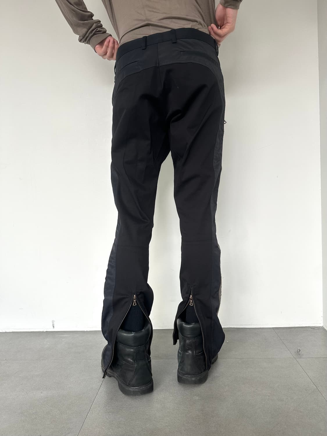 드리스 반 노튼 백지퍼 자수 플레어 팬츠 상품이미지3