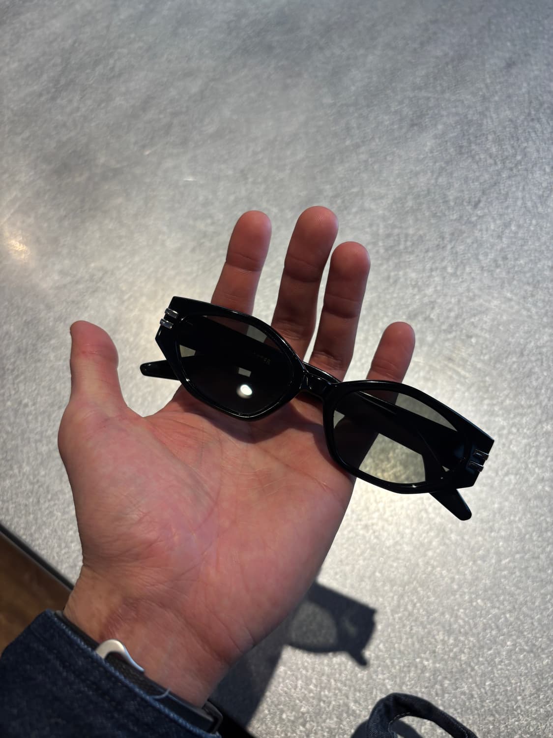 젠틀몬스터 고스트 선글라스 상품이미지3