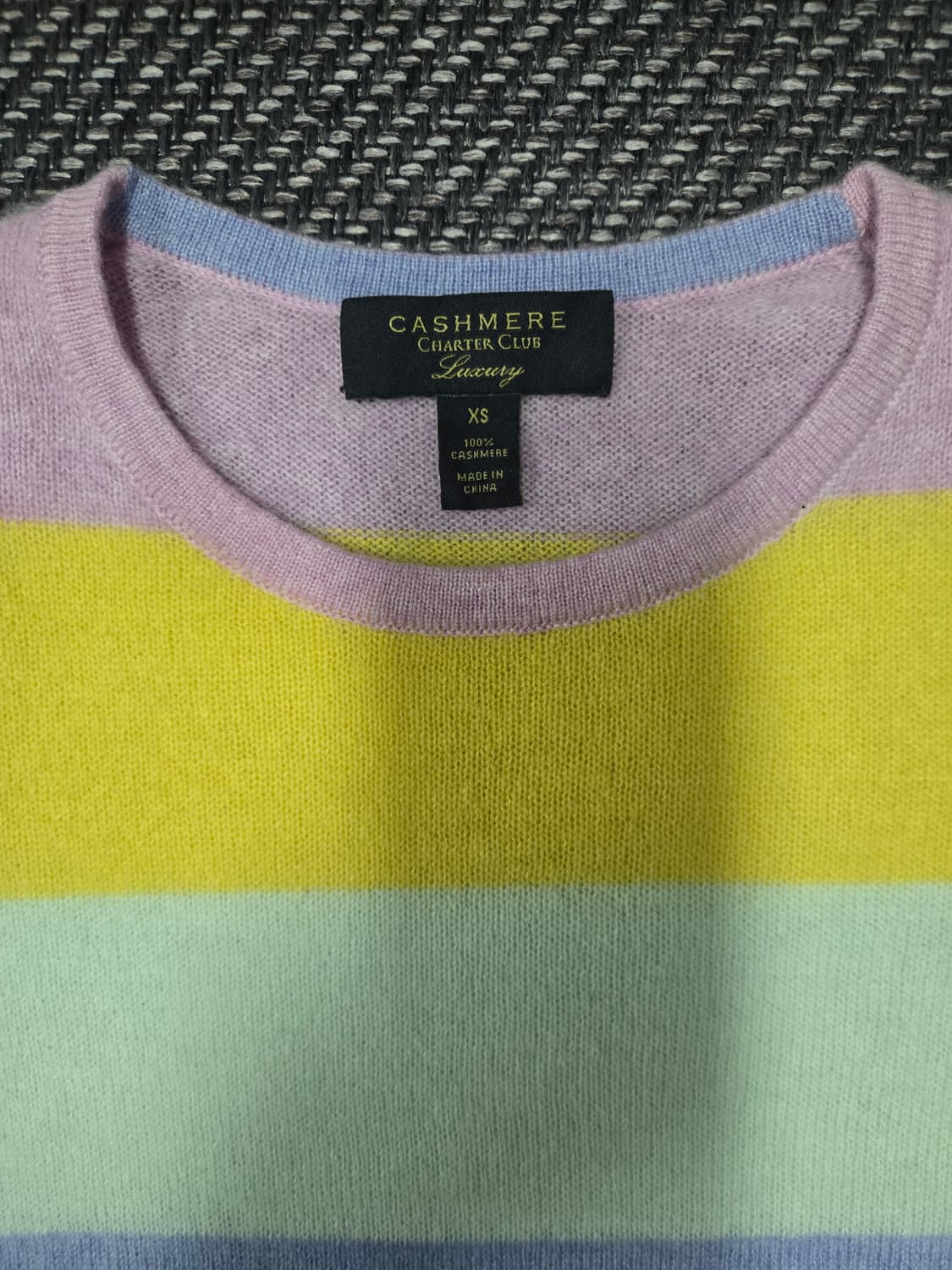 차터클럽 캐시미어100%니트 스트라이프 패턴 니트티 상품이미지3