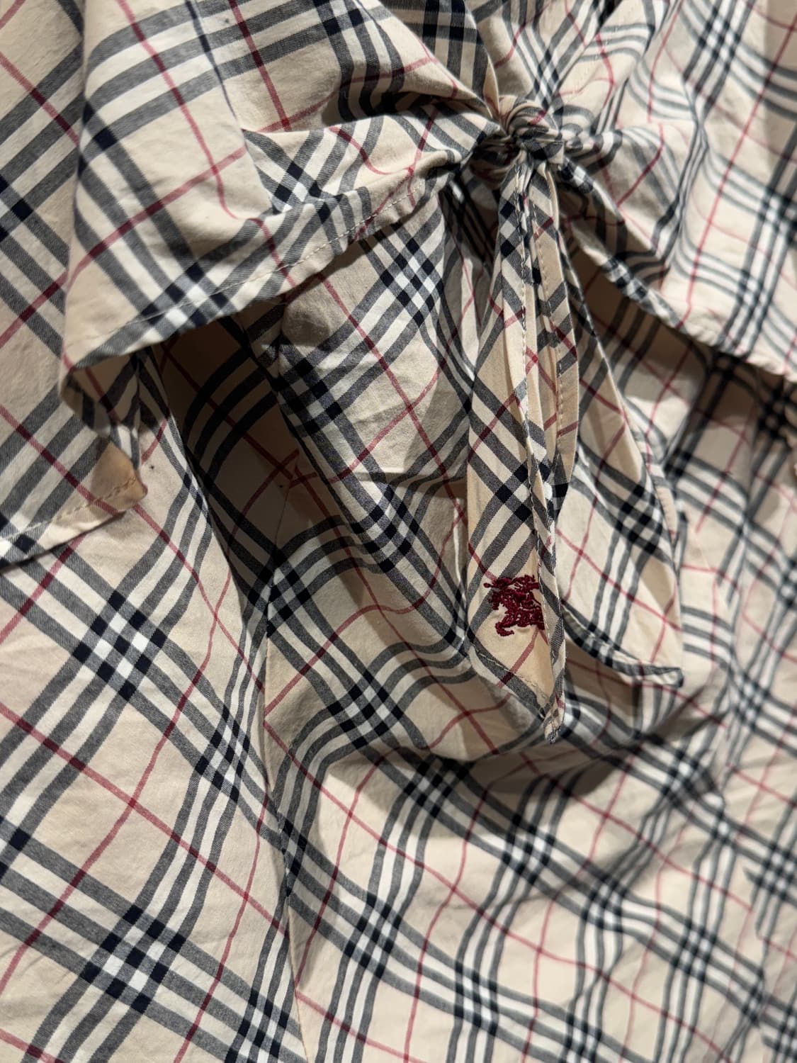 Burberry beige plaid sleeveles 상품이미지3