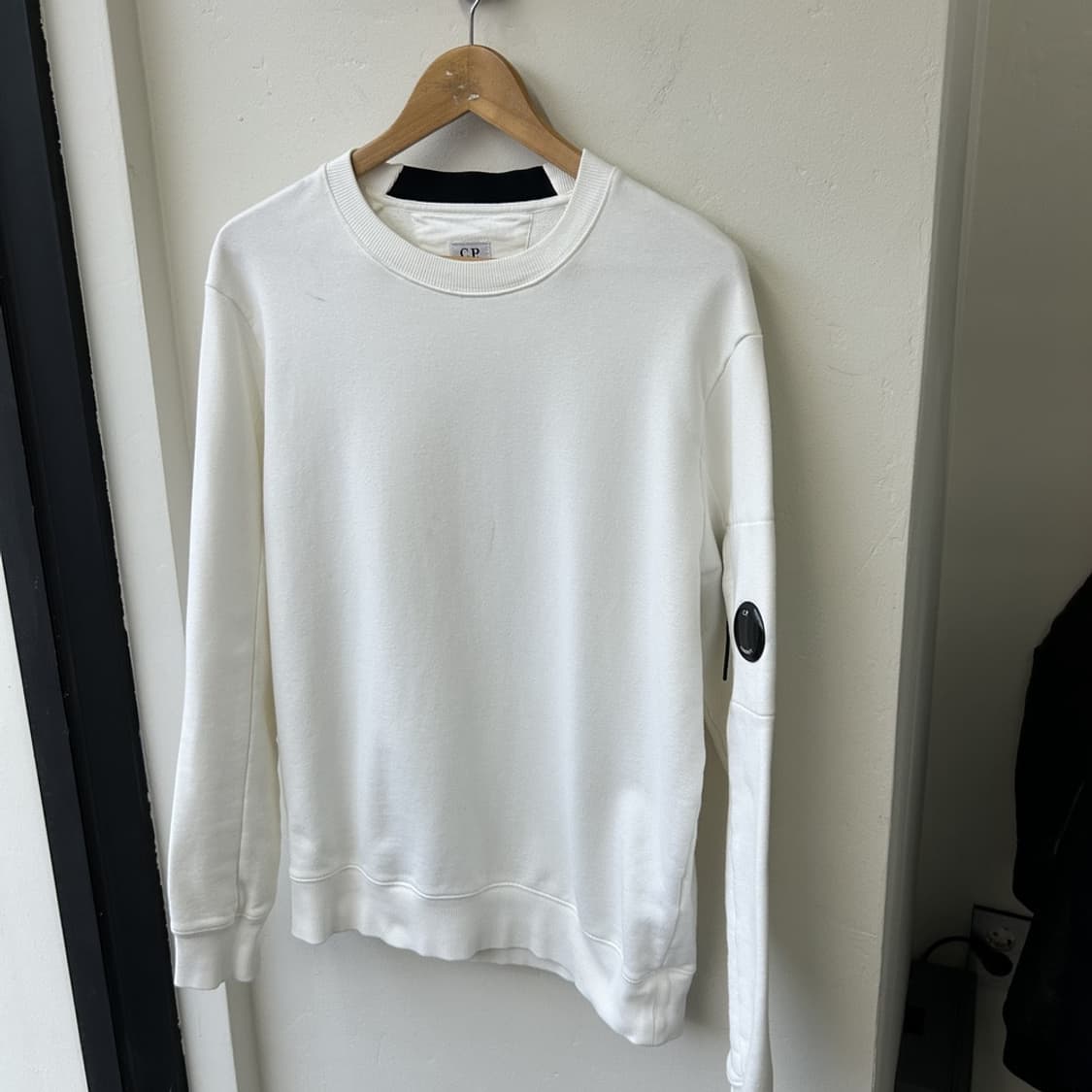 15851 - C.P. 컴퍼니 화이트 렌즈 맨투맨 상품이미지2