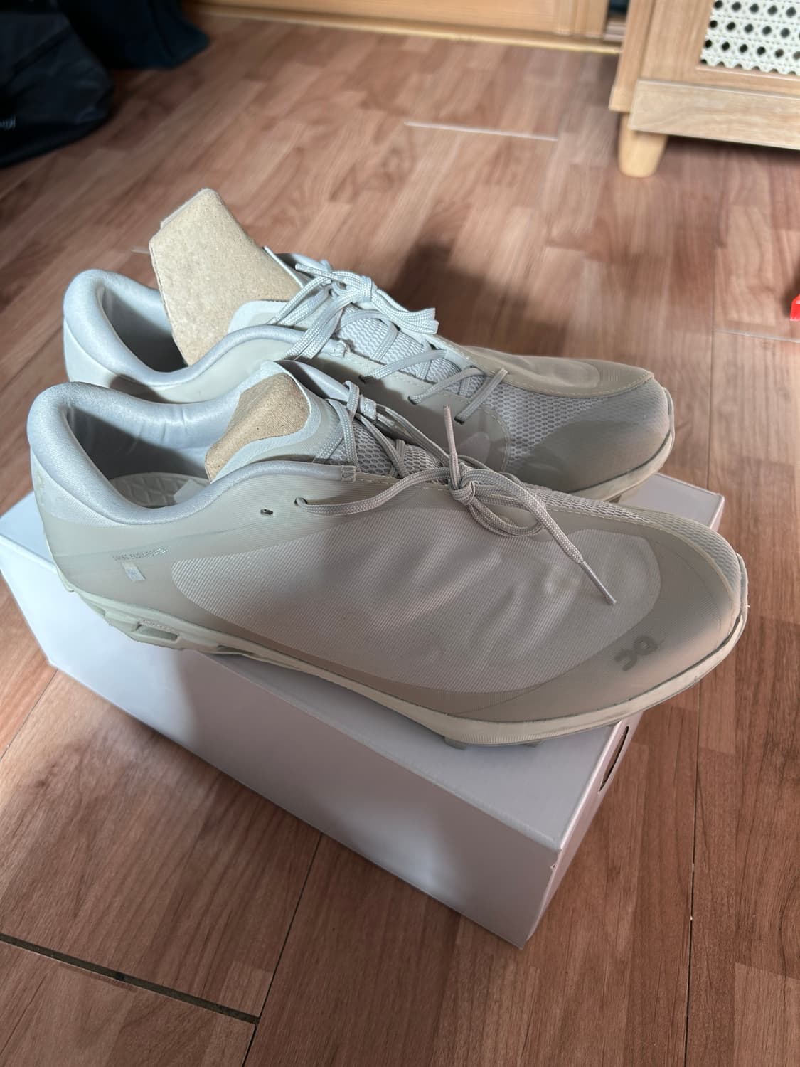 온 러닝 파프 클라우드벤쳐 피크 아이스문 (265) 상품이미지1