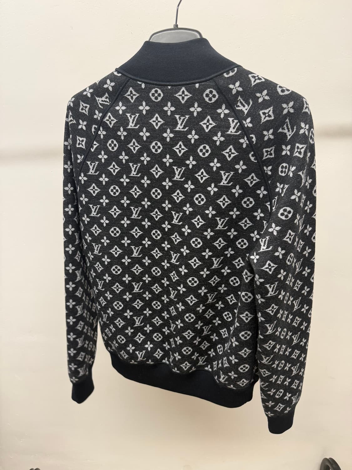 루이비통 모노그램 리버시블 블루종 백화점판 M 상품이미지2