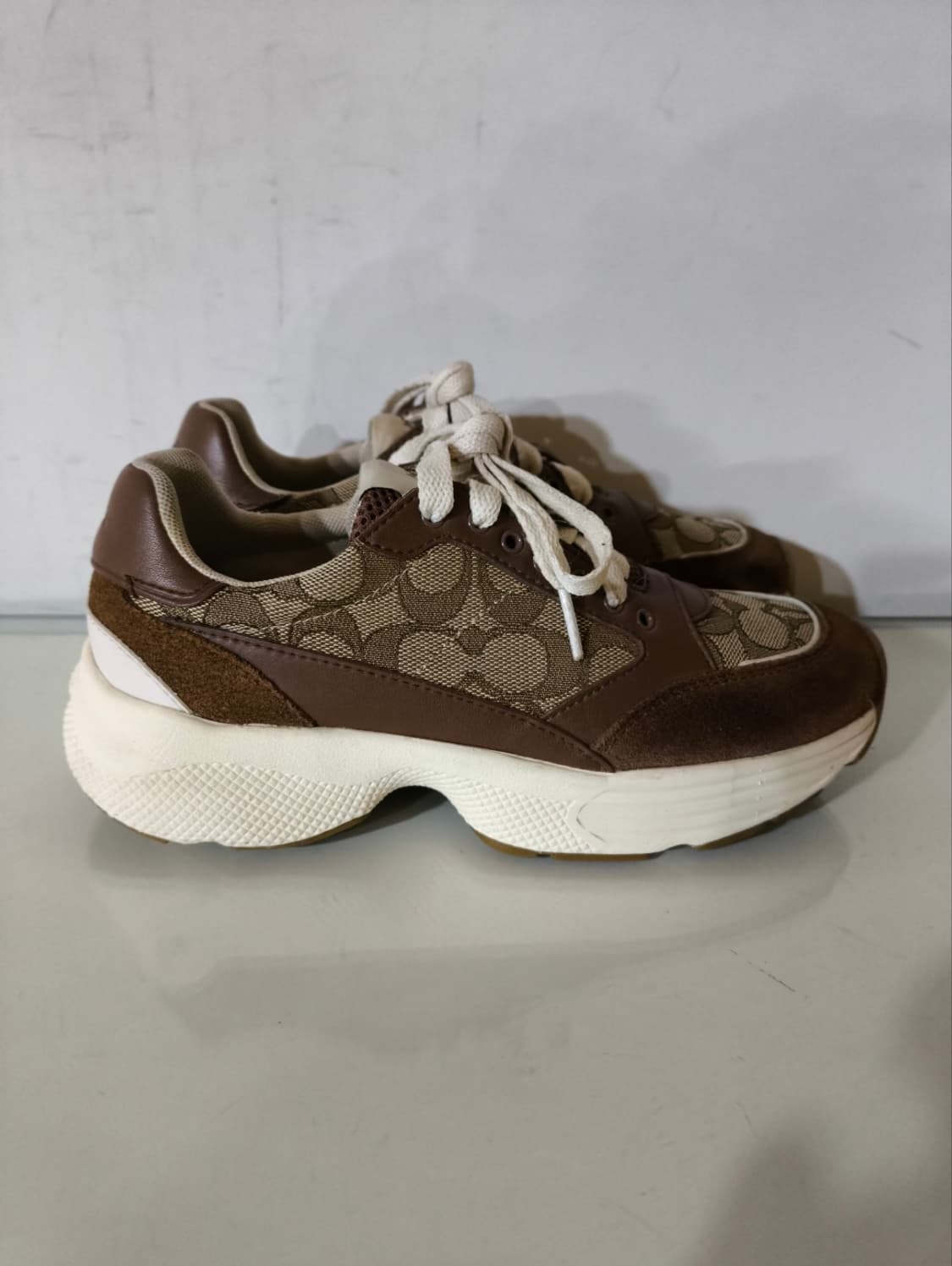 235mm 코치 스니커즈 상품이미지2