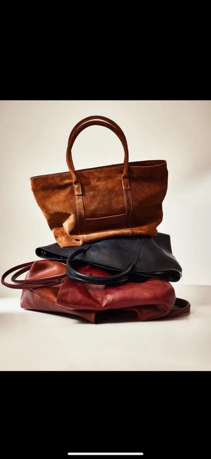 유니페어 토트백(스웨이드, 탄) 구매합니다 상품이미지1