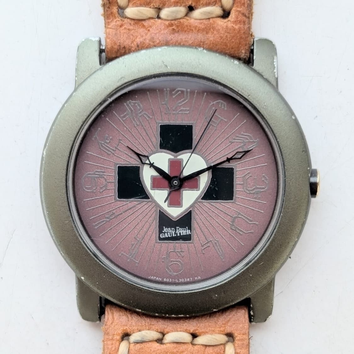 장폴고티에 하트 크로스 가죽시계 상품이미지1