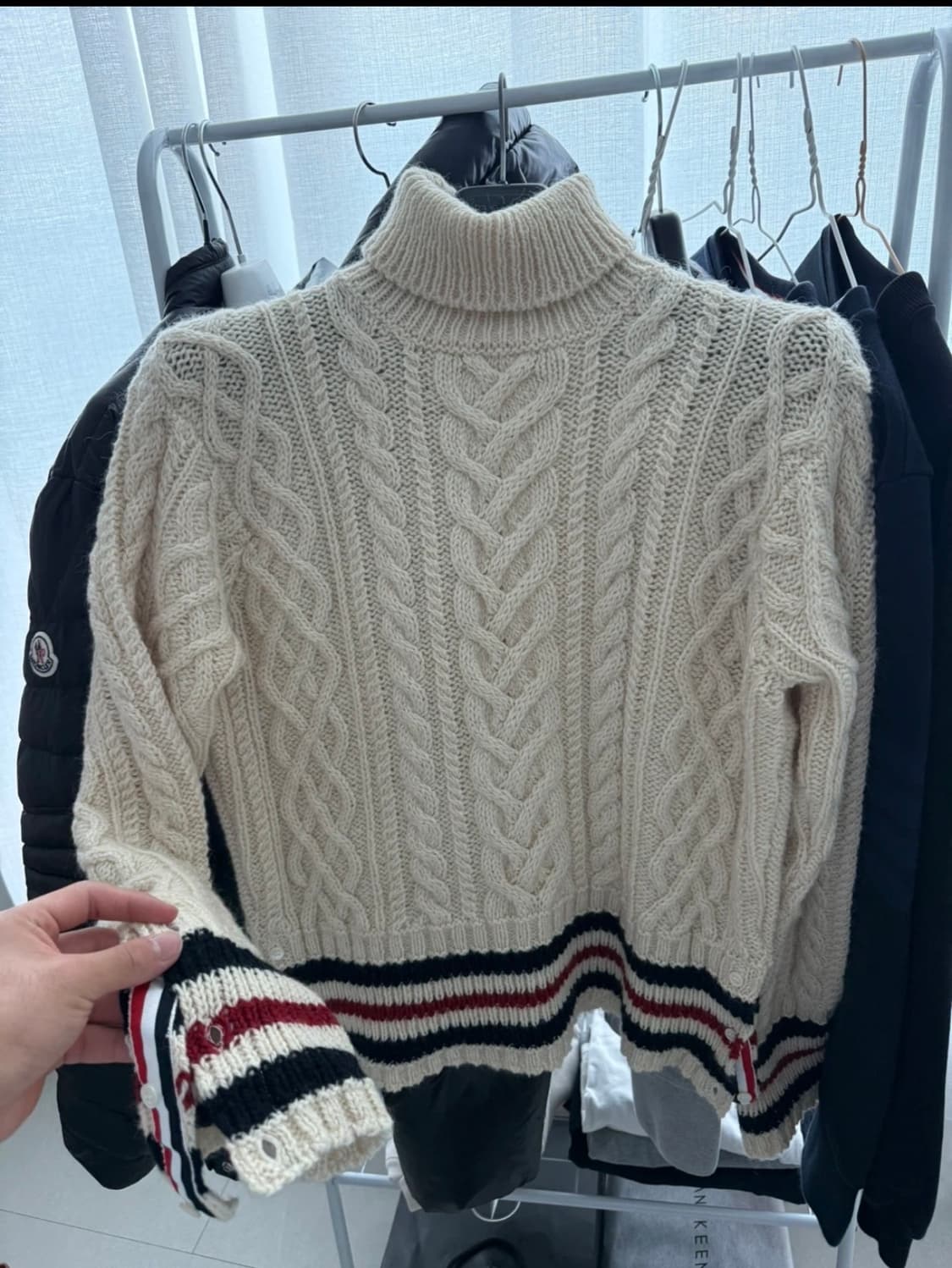 톰브라운 터틀넥 니트 3사이즈 상품이미지1