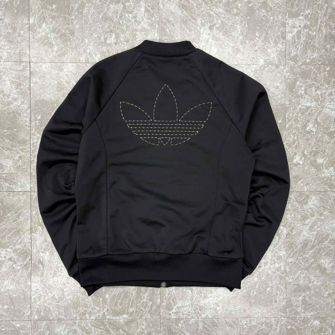 아디다스 검금 세미크롭 걸즈 트랙탑 희귀져지(90) 상품이미지3