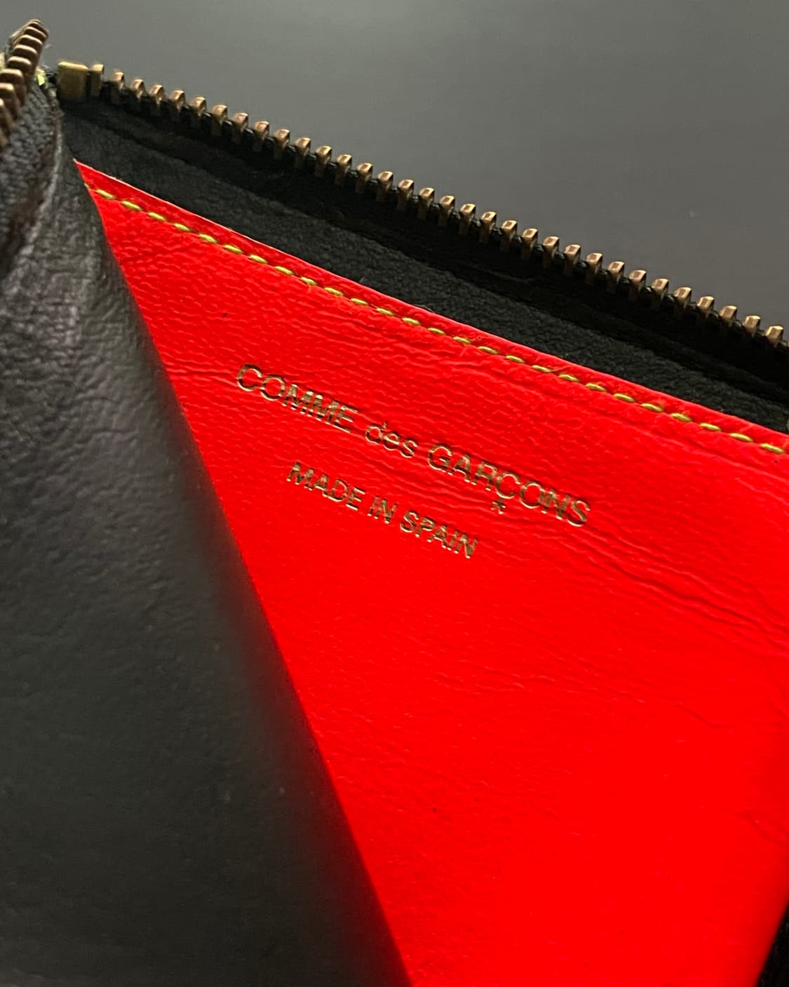 꼼데가르송 Comme des Garcons 슈퍼 플루오 가죽 반지갑 상품이미지5