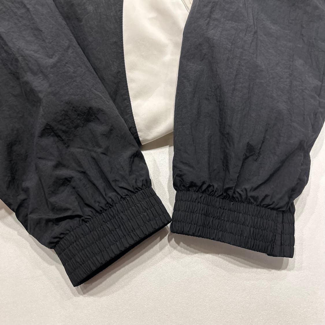 [2XL] 아디다스 블랙 트레포일 바람막이 자켓 A680 상품이미지5