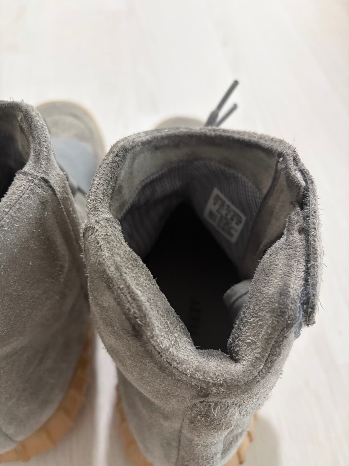 Yeezy boost 750 280 사이즈 팝니디 상품이미지4