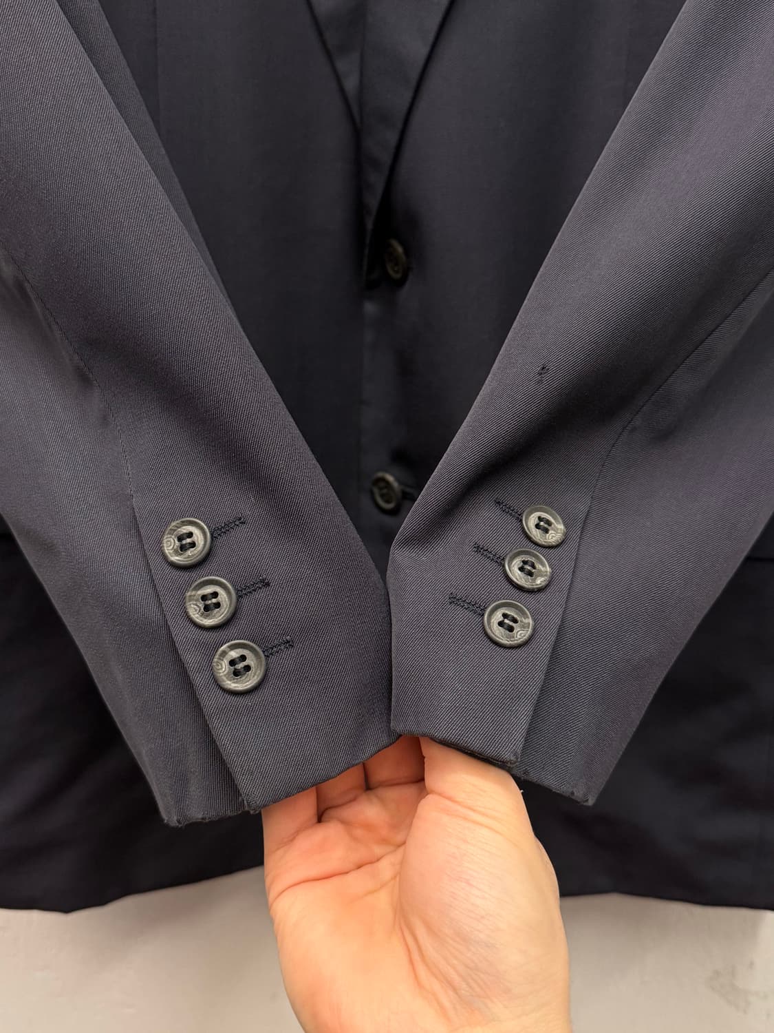 Issey Miyake Gabardine 2-Button Blazer 상품이미지5