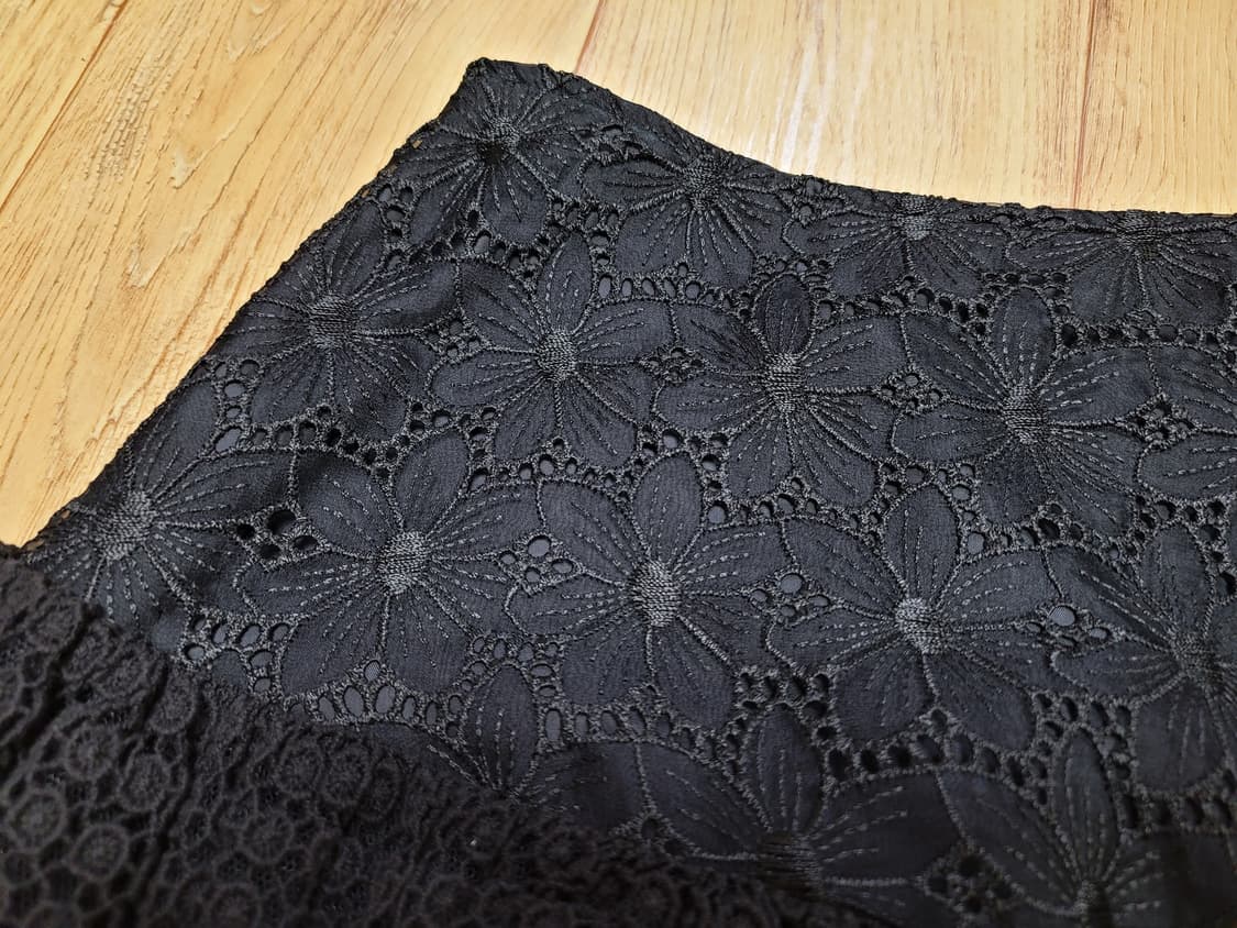 발렌티노(Valentino) 튤 크로쉐스커트 55-66 새상품 상품이미지2