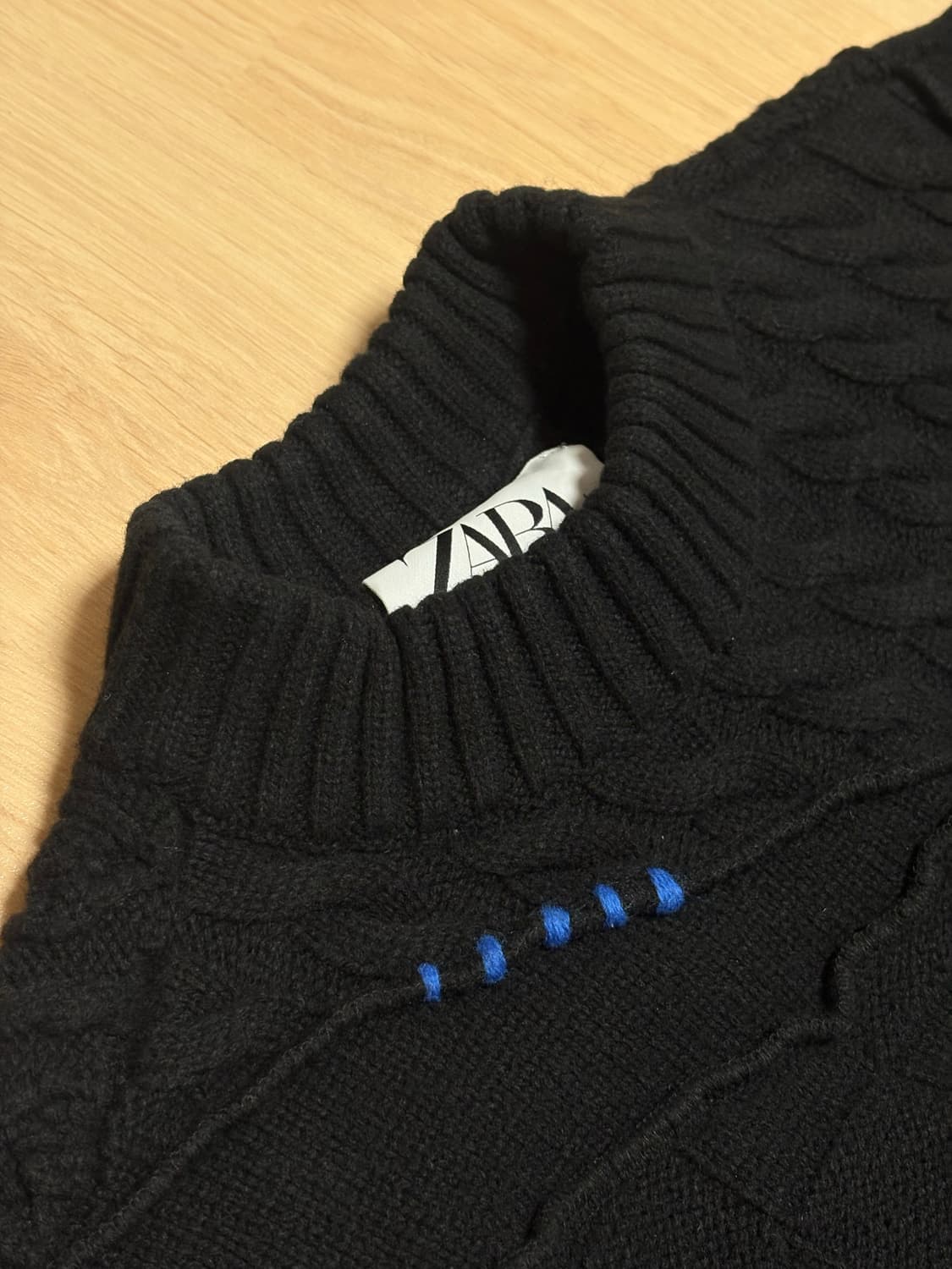 자라 x 아더에러 패치워크 오버사이즈 니트 스웨터 블랙 상품이미지5