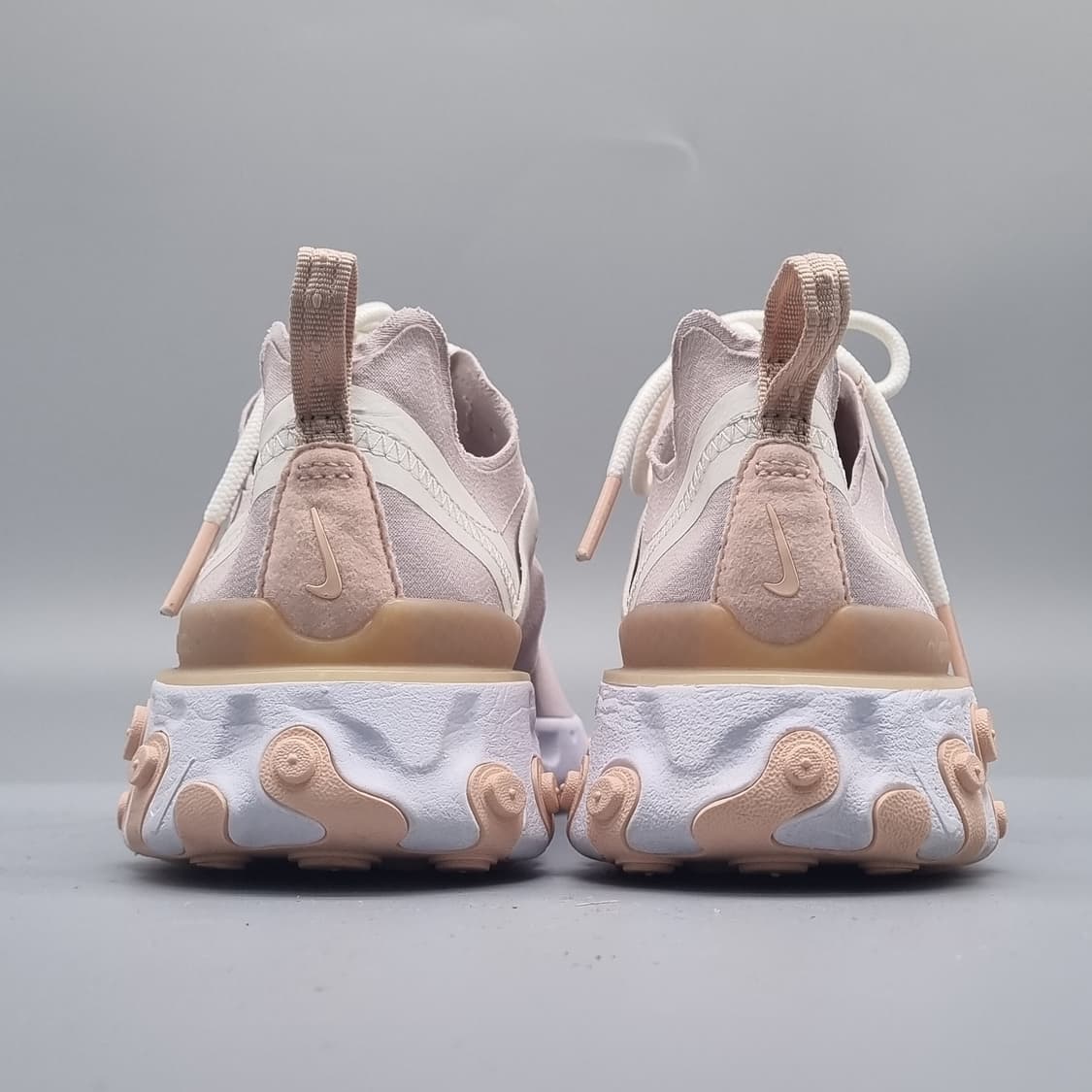 나이키 리액트 엘리먼트 핑크 운동화250 상품이미지4