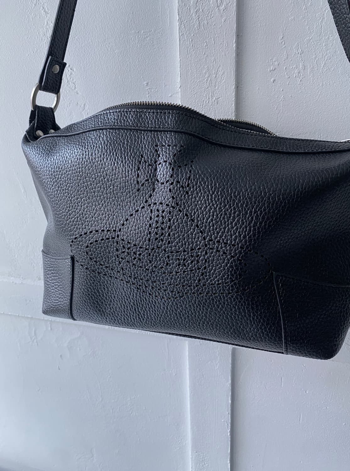 [Vivienne westwood] 펀칭 오브 백 상품이미지3