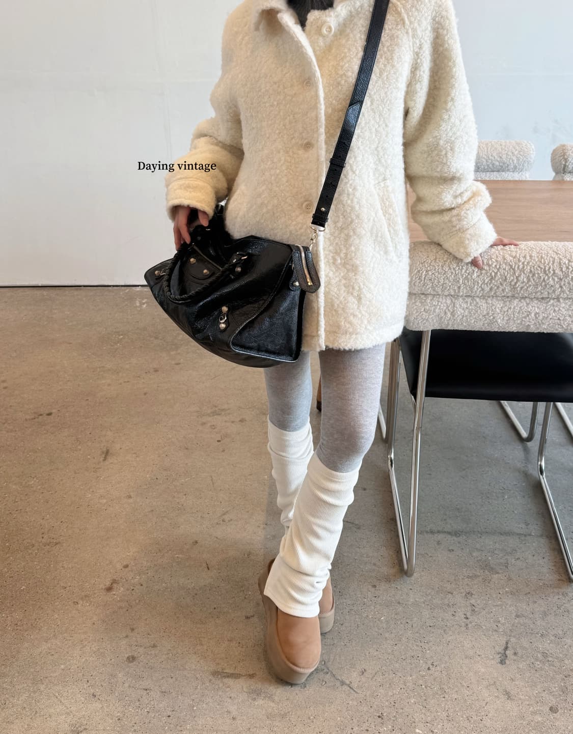 발렌시아가 모터백 (라지) 상품이미지5