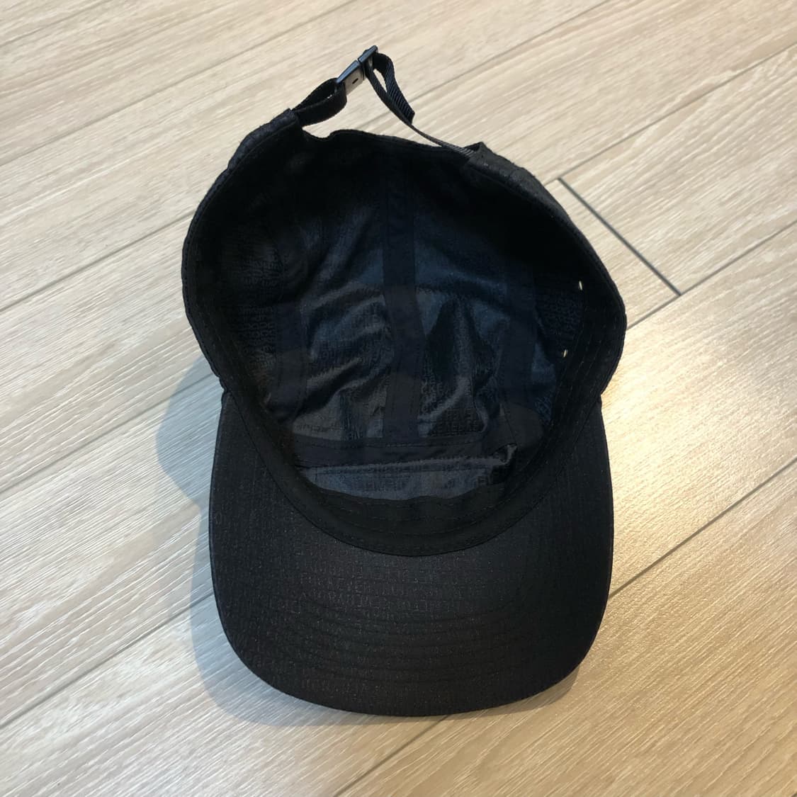 슈프림 자카드 캠프캡 상품이미지2
