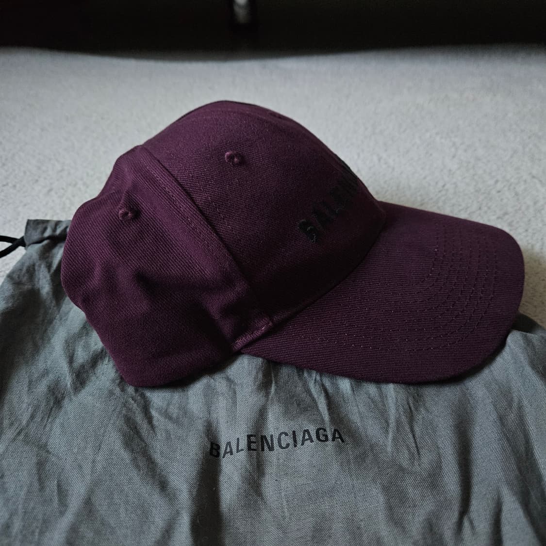 발렌시아가 로고 자수 클래식 볼캡  상품이미지2